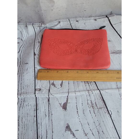 IPSY Red Sunglass/Mask Pattern Embossed Cosmetic Bag NWOT - Picture 7 of 7
